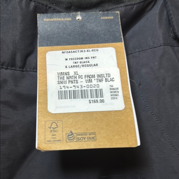 The North Face Freedom Insulated Snow Pants - TNF Black - Picture 2 of 3